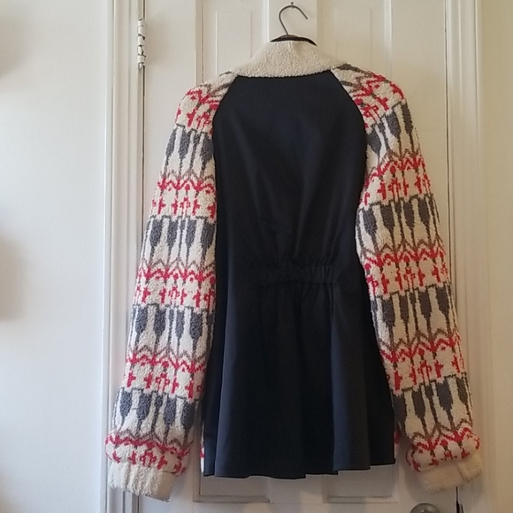 Sleeping on Snow elaborate fleece arrow coat XL - Picture 3 of 5